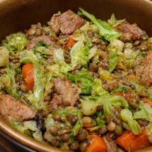 Pork with cabbage and lentils