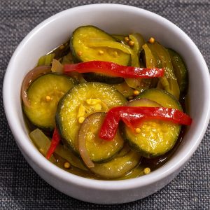 Sweet pickled courgettes