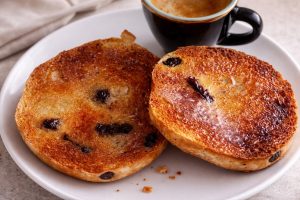 Whisky soaked fruit tea cakes